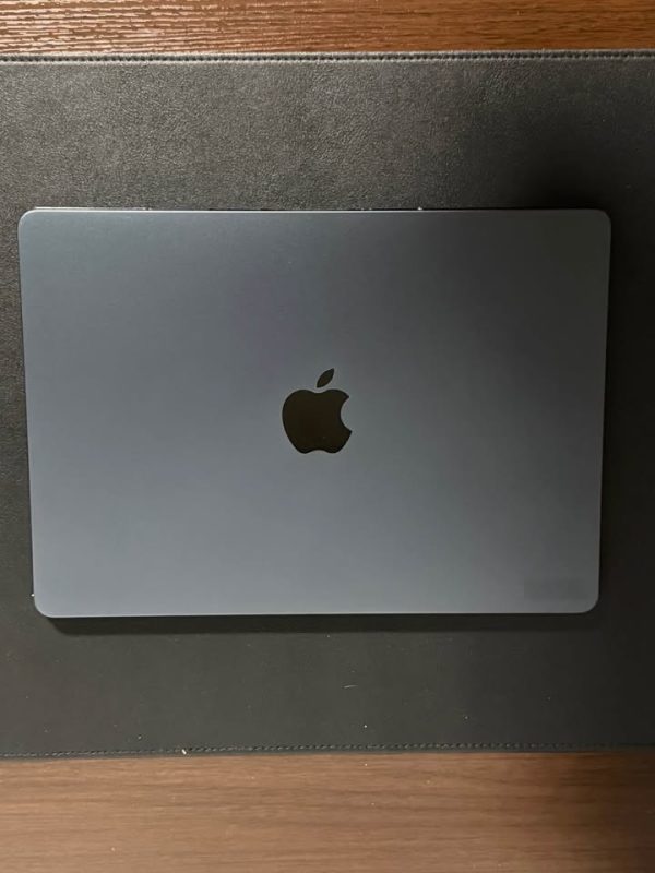 Apple 2024 MacBook Air 13-inch Laptop with M3 chip midnight color (or trade)