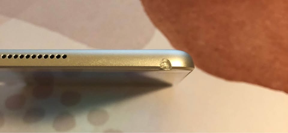 iPad 5th Gen 32GB White/Sliver 1 iPad 5th Gen 32GB White/Sliver