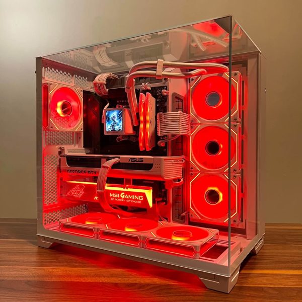 High End Gaming PC | R7 7800x3D | RTX 5070