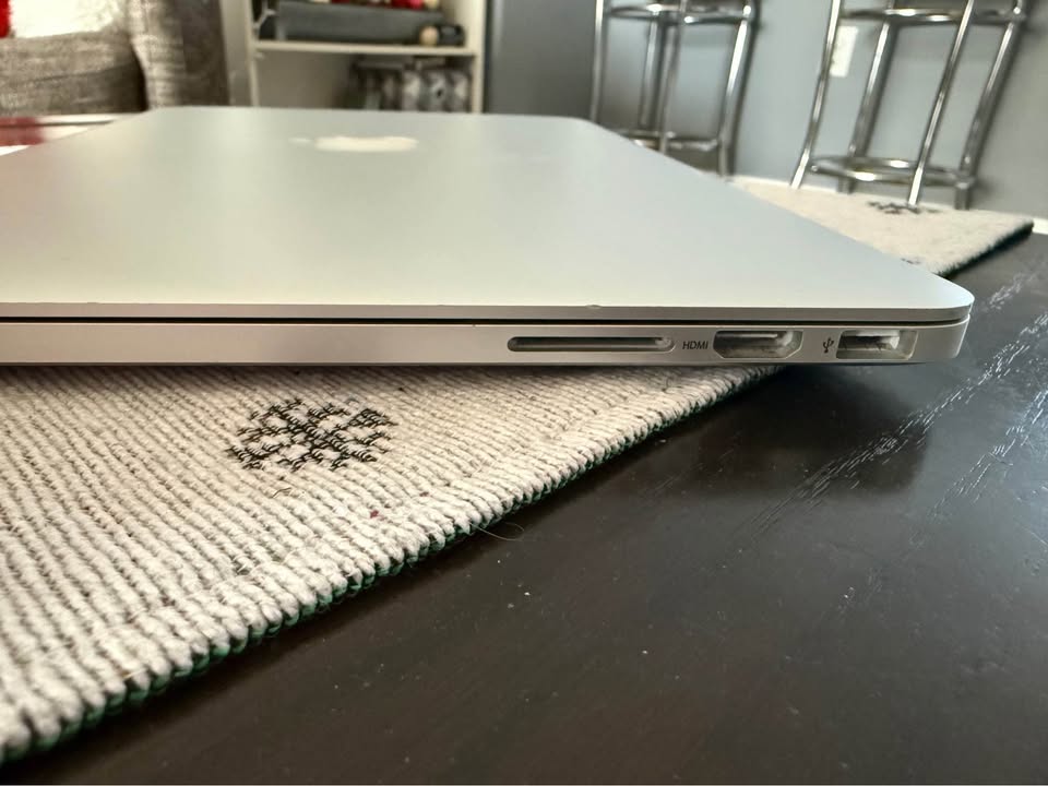 2015 MacBook Pro 1 2015 MacBook Pro