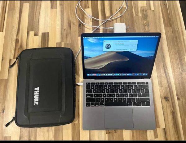 Macbook air computer