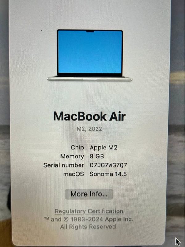 Apple M2 22 MacBook Air Laptop