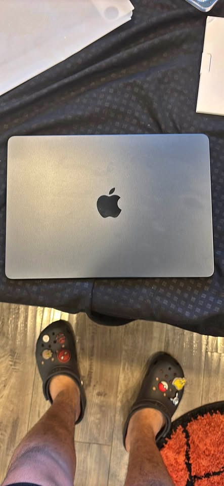 Macbook air 13.6 inch m2 3 Macbook air 13.6 inch m2