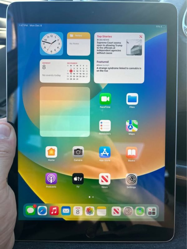 Apple Ipad 5th generation space gray (32gb)