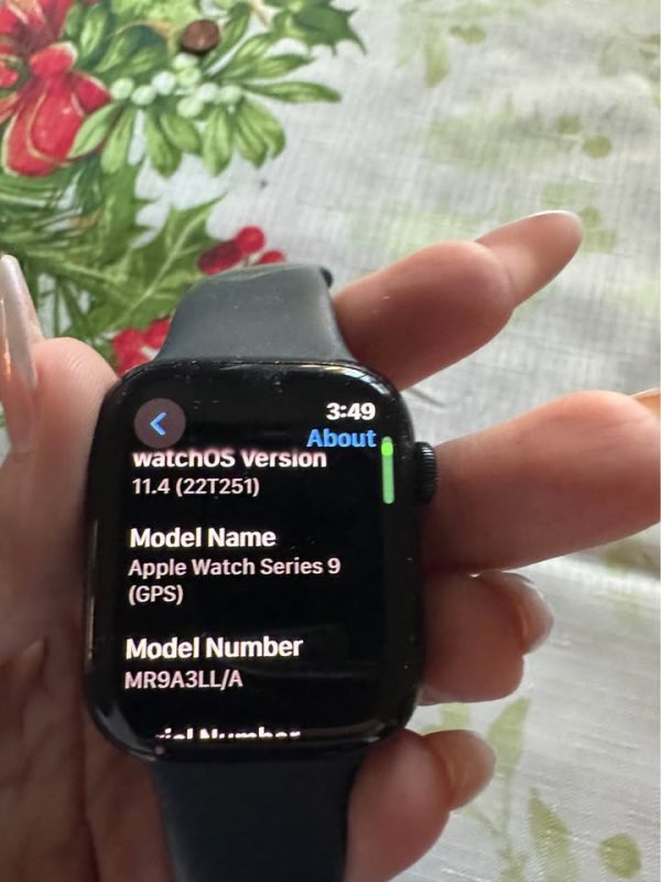 Apple Watch in Black Series 9