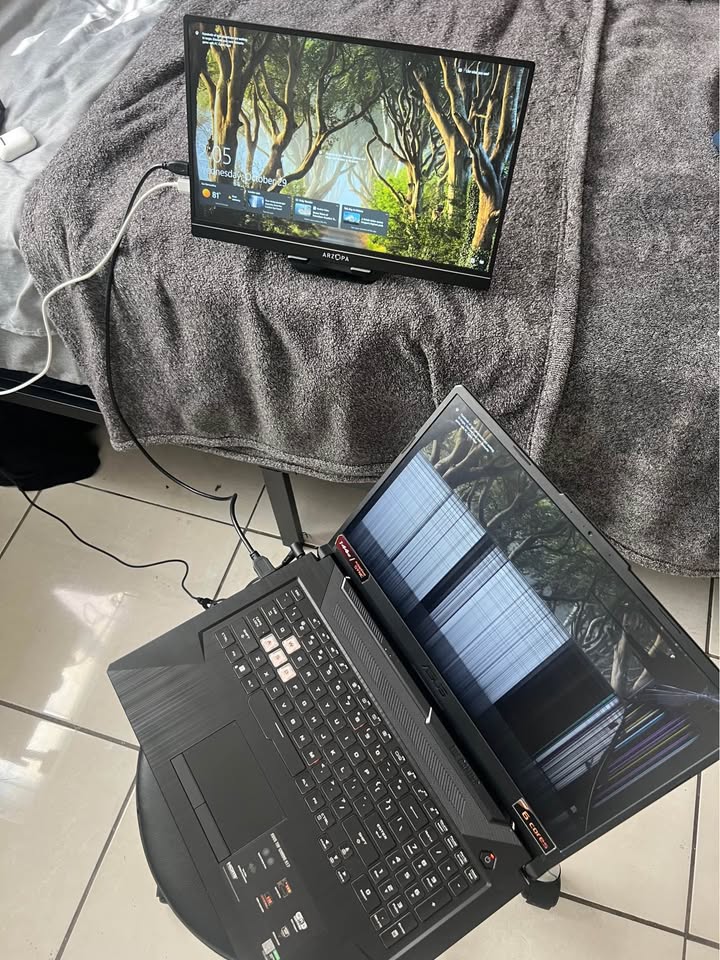 ASUS A17 Gaming Laptop 16GB ram upgrade (broken screen) + 15in Portable Monitor RYZEN 5 4600/GTX1650 6 ASUS A17 Gaming Laptop 16GB ram upgrade (broken screen) + 15in Portable Monitor RYZEN 5 4600/GTX1650