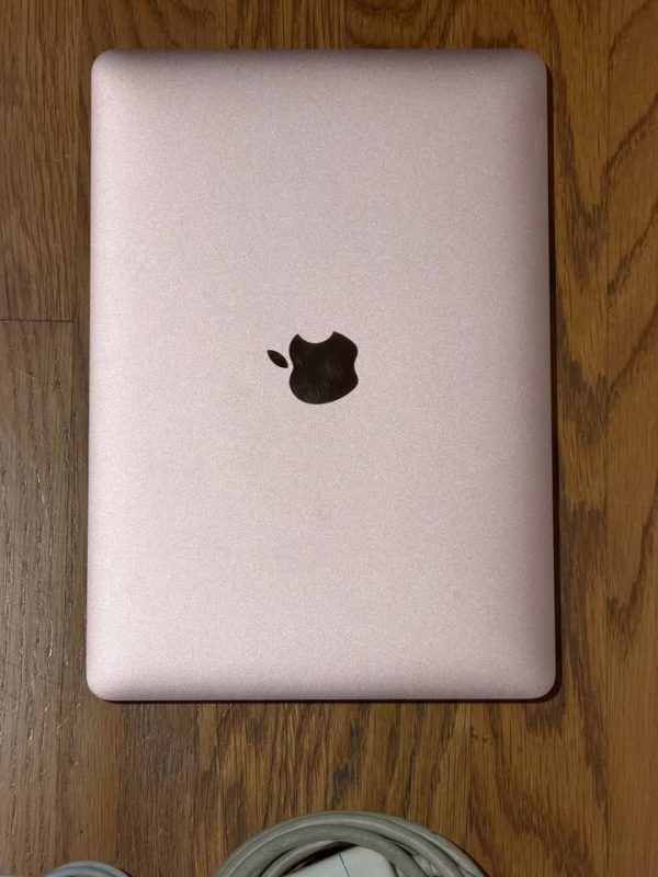 Apple MacBook (Retina, 12-inch, Early 2016), 1.2 GHz Dual-Core Intel Core m5, 8GB RAM, 512 GB SSD