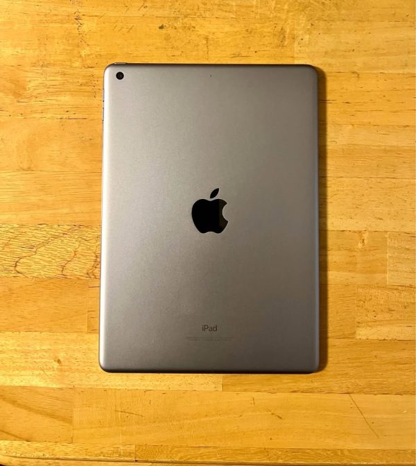 Apple iPad - 5th Generation - 32GB