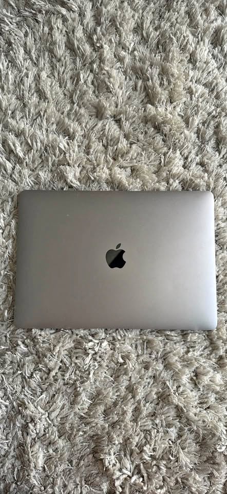 MacBook Pro M1 2020 13in 8GB RAM 256GB SSD