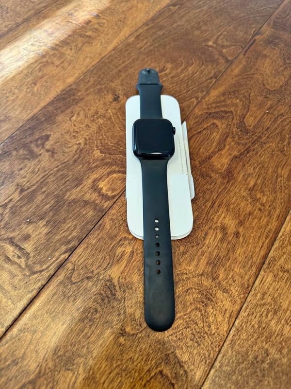 Apple Watch Series 9 - Black 44mm WiFi (Used)