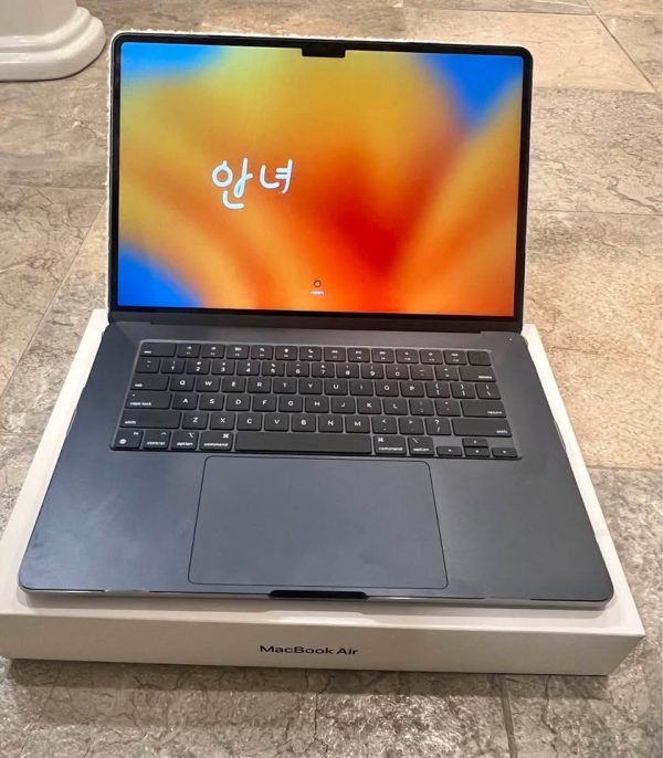 Apple MacBook Air with Apple M2 chip 15” inch laptop