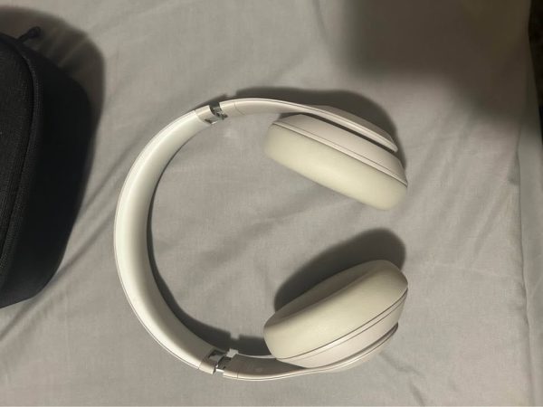 Beat Studio Pros Headphone Like New
