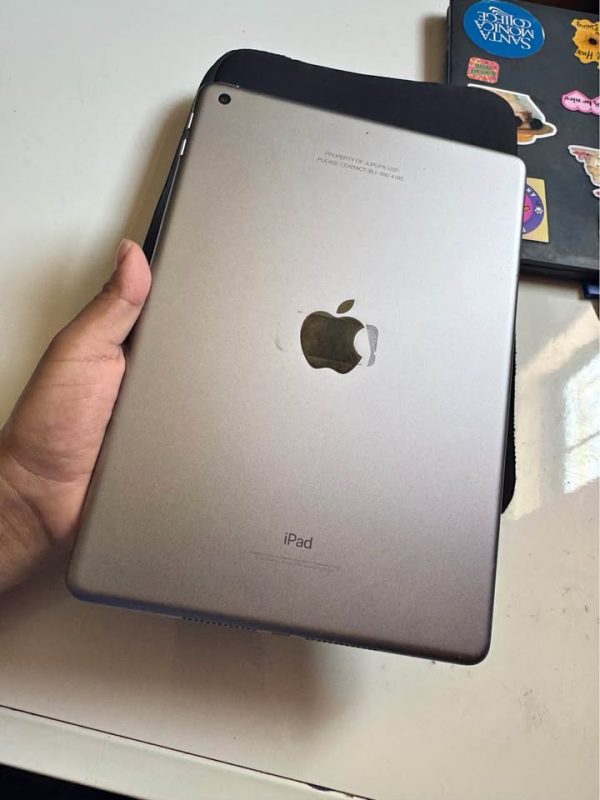 iPad 5th gen 32gb wifi