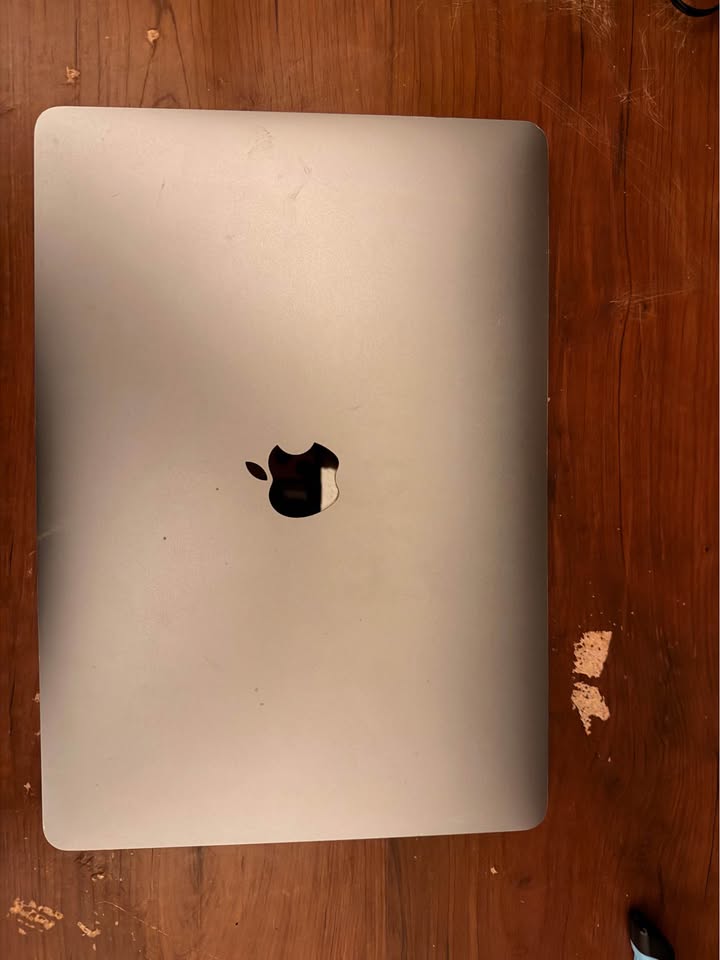 MacBook Pro Touch Bar 4 MacBook Pro Touch Bar