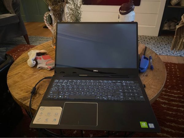 15” Dell Inspiron Laptop