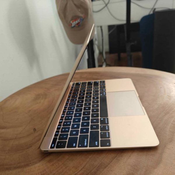 MacBook 10.1