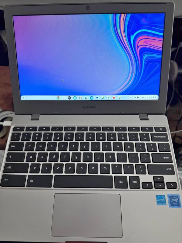 Chrome book computer