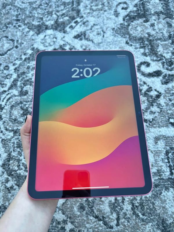 Like New Pink 10th gen iPad 64 GB