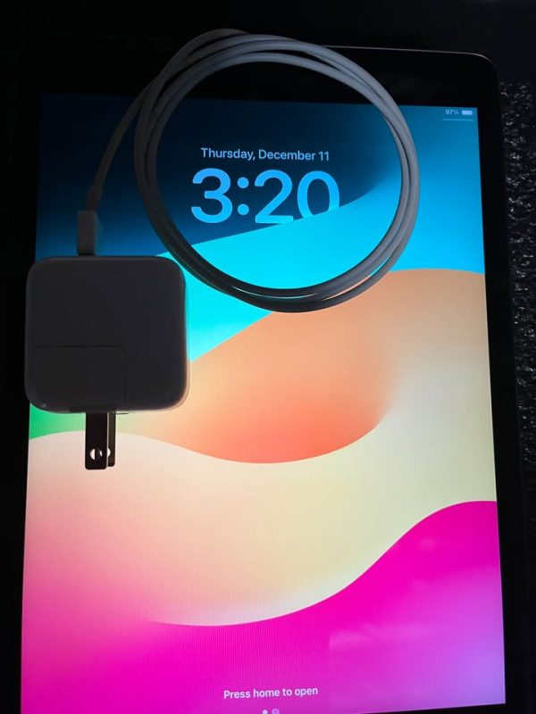 Apple iPad 8th Generation 10.2" w/Power Supply