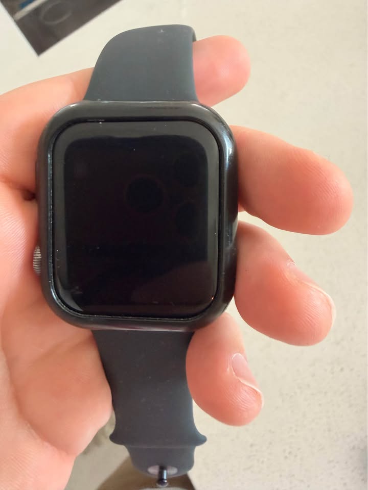 Apple iWatch series 44mm 1 Apple iWatch series 44mm