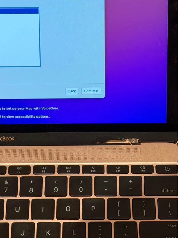 Apple MacBook (Retina, 12-inch, Early 2016), 1.2 GHz Dual-Core Intel Core m5, 8GB RAM, 512 GB SSD