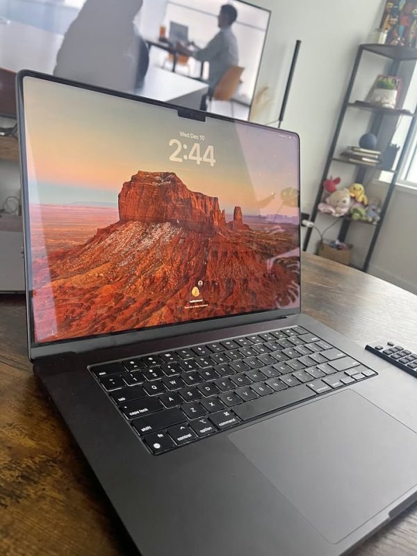 16-inch M4 MacBook Pro (48GB RAM / M4 Pro) - Space Black LIKE NEW - 100% Battery Health