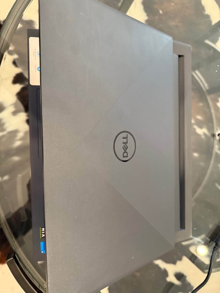 Dell G15 5511 Gaming Laptop 1 Dell G15 5511 Gaming Laptop