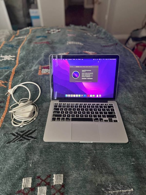LIKE NEW MacBook Pro 13” Early 2015