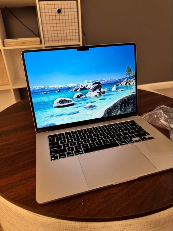 MacBook Air m3 (2024)