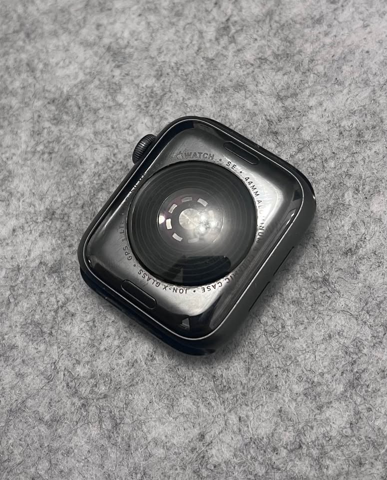 Apple Watch 44mm gps LTE 4 Apple Watch 44mm gps LTE