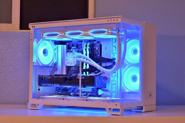 Gaming PC: Ryzen 5 7600X + RTX 5070 12GB + 32GB DDR5 6000mhz + 1tb NVME SSD