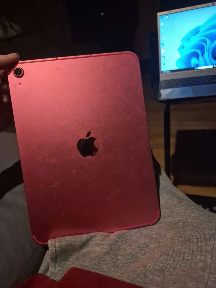 Apple iPad 10th generation 1 Apple iPad 10th generation