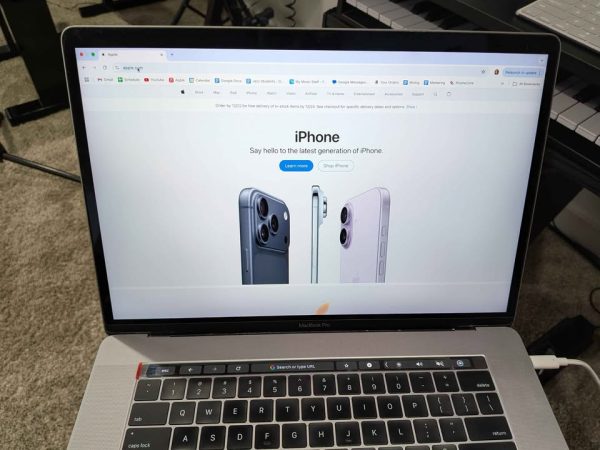 15 inch 2016 MacBook Pro Laptop