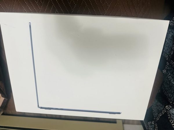 Macbook Air M4 15" Inch 2025 (16GBram, 256GB)