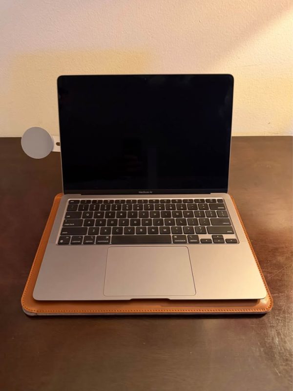 MacBook Air M1 (2020) – Like New Condition