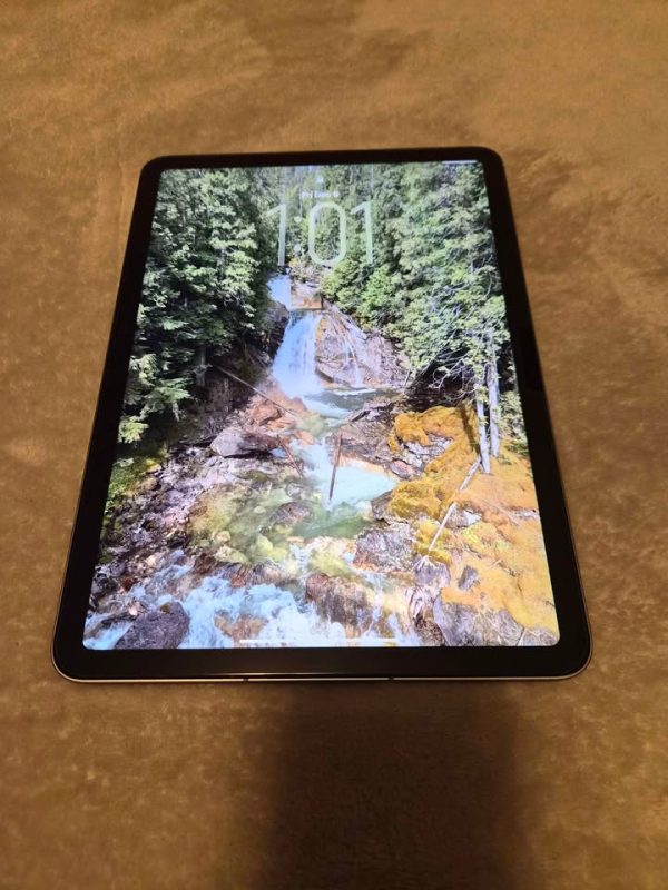 iPad Air 11 inch with Cellular