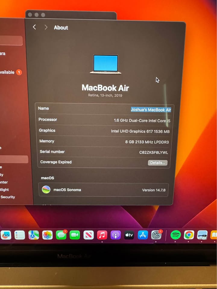 MacBook Air in Gold (Retina, 13-inch, 2019) 7 MacBook Air in Gold (Retina, 13-inch, 2019)