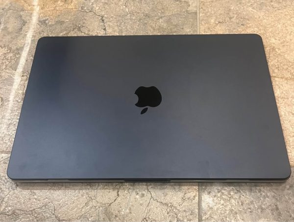 Apple MacBook Air with Apple M2 chip 15” inch laptop