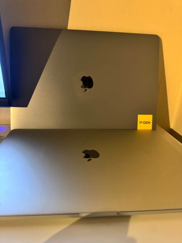 Two MacBook pros run perfectly no problems