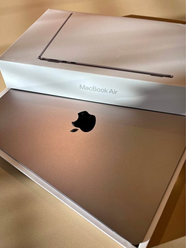 MacBook Air 2022 with M2 Chip