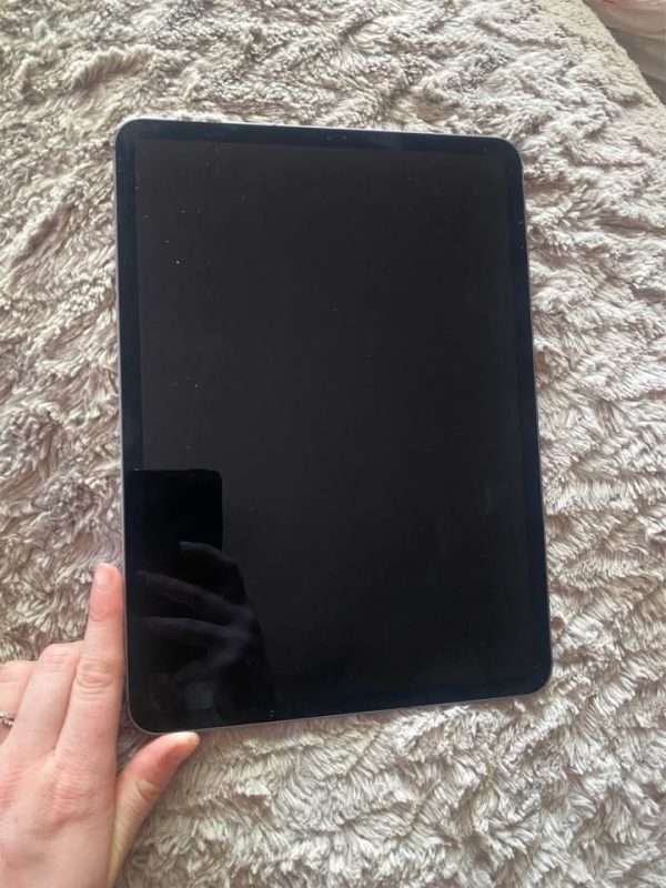 iPad Pro 11 WiFi / cellular $500 OBO
