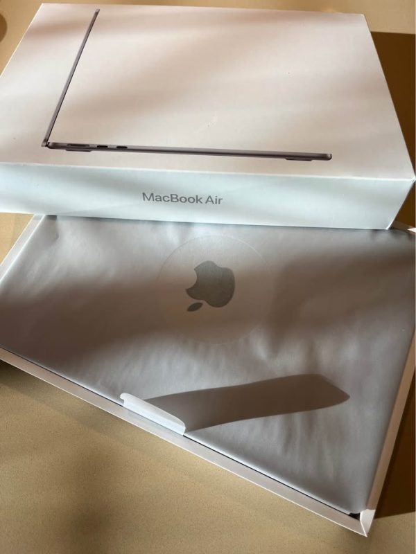 MacBook Air 2022 with M2 Chip