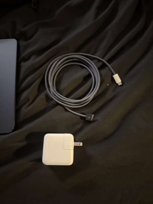 2025 Apple MacBook Air 13-inch Laptop - Apple M4 chip Built for Apple Intelligence 16GB Memory 256G