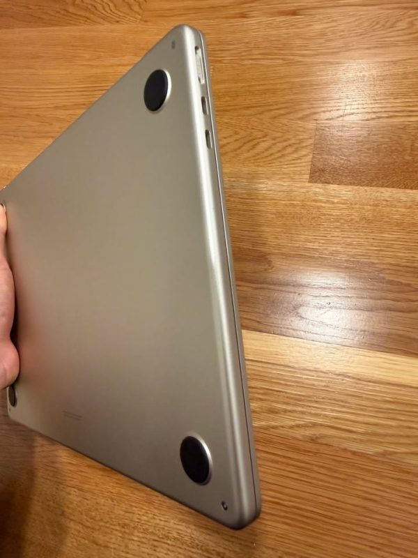 MacBook Air 13” (2025) – M4 / 16GB / 512GB – Starlight