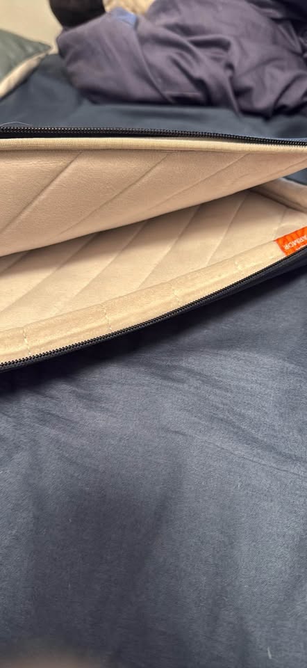 2025 MacBook Air 13 inch. (M4 chip)