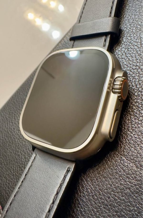 Apple Watch Ultra 2 49mm titanium