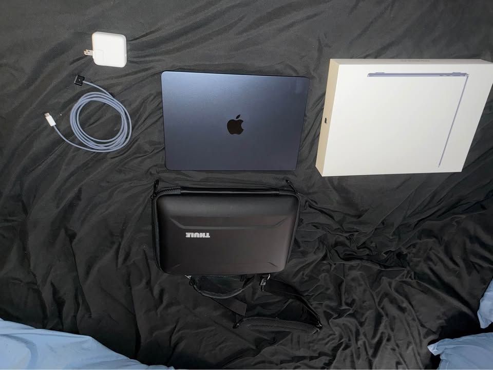 2025 Apple MacBook Air 13-inch Laptop - Apple M4 chip Built for Apple Intelligence 16GB Memory 256G 2 2025 Apple MacBook Air 13-inch Laptop - Apple M4 chip Built for Apple Intelligence 16GB Memory 256G