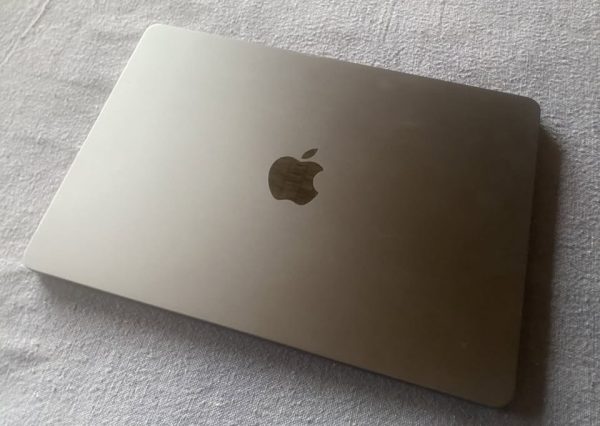 Apple Macbook Air 13.6