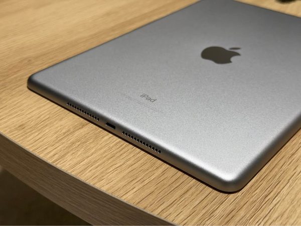 iPad 5th Generation 128GB Space Gray