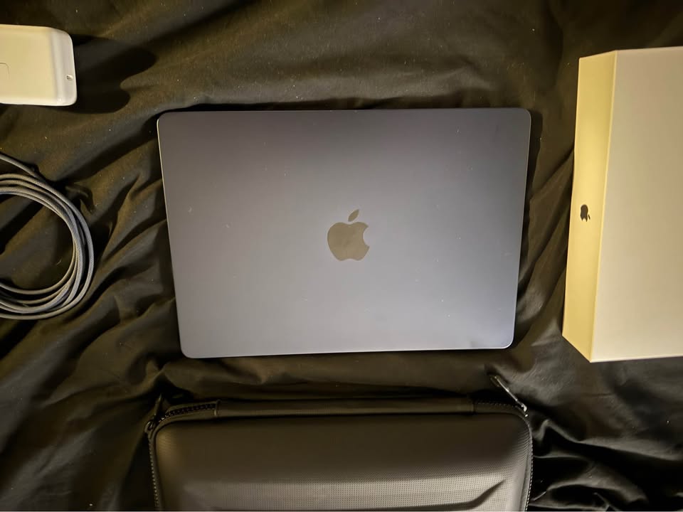 2025 Apple MacBook Air 13-inch Laptop - Apple M4 chip Built for Apple Intelligence 16GB Memory 256G 5 2025 Apple MacBook Air 13-inch Laptop - Apple M4 chip Built for Apple Intelligence 16GB Memory 256G